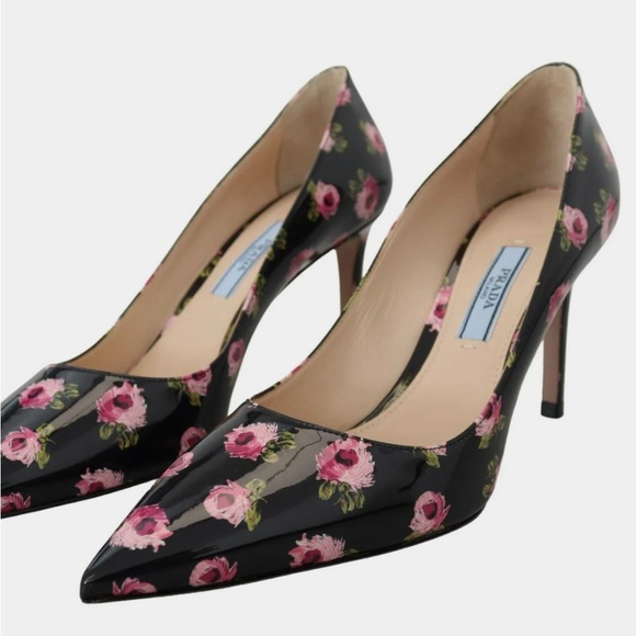 Authentic Prada Black Floral Heels new in the original box - Picture 1 of 14